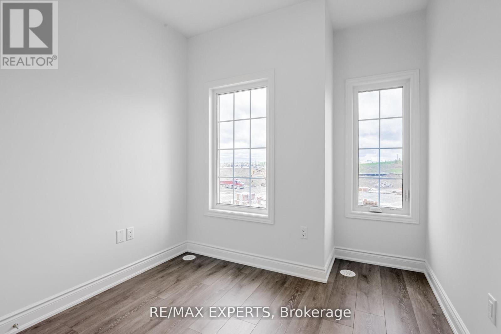 74 Paisley Drive, Bradford West Gwillimbury, Ontario  L3Z 0E3 - Photo 27 - N12892150