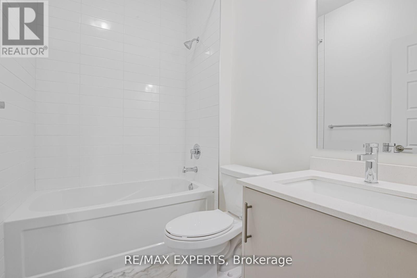 74 Paisley Drive, Bradford West Gwillimbury, Ontario  L3Z 0E3 - Photo 29 - N12892150