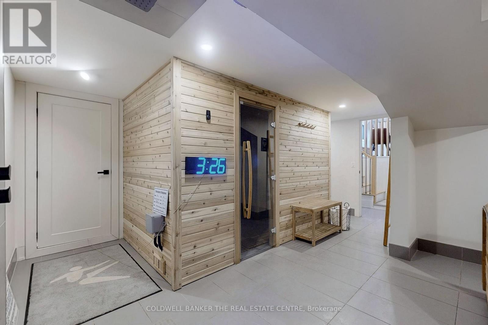 543 The Queensway S, Georgina, Ontario  L4P 2E7 - Photo 33 - N12892204