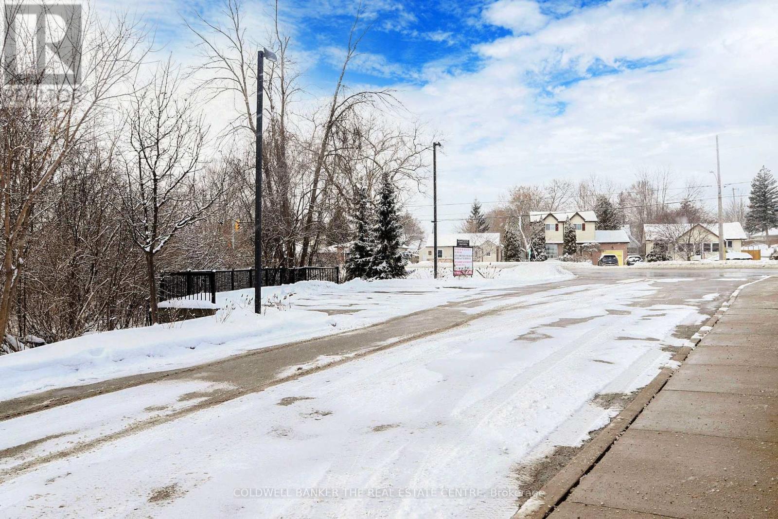 543 The Queensway S, Georgina, Ontario  L4P 2E7 - Photo 39 - N12892204