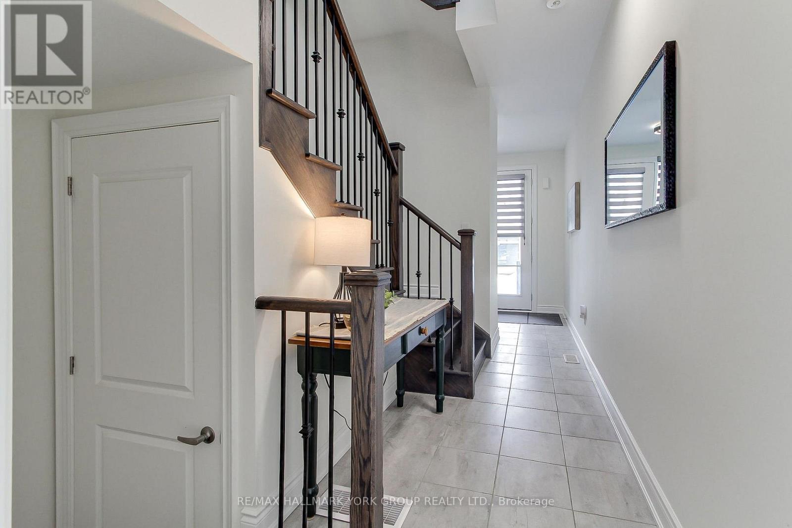 534 New England Court, Newmarket, Ontario  L3X 0M6 - Photo 8 - N12892222