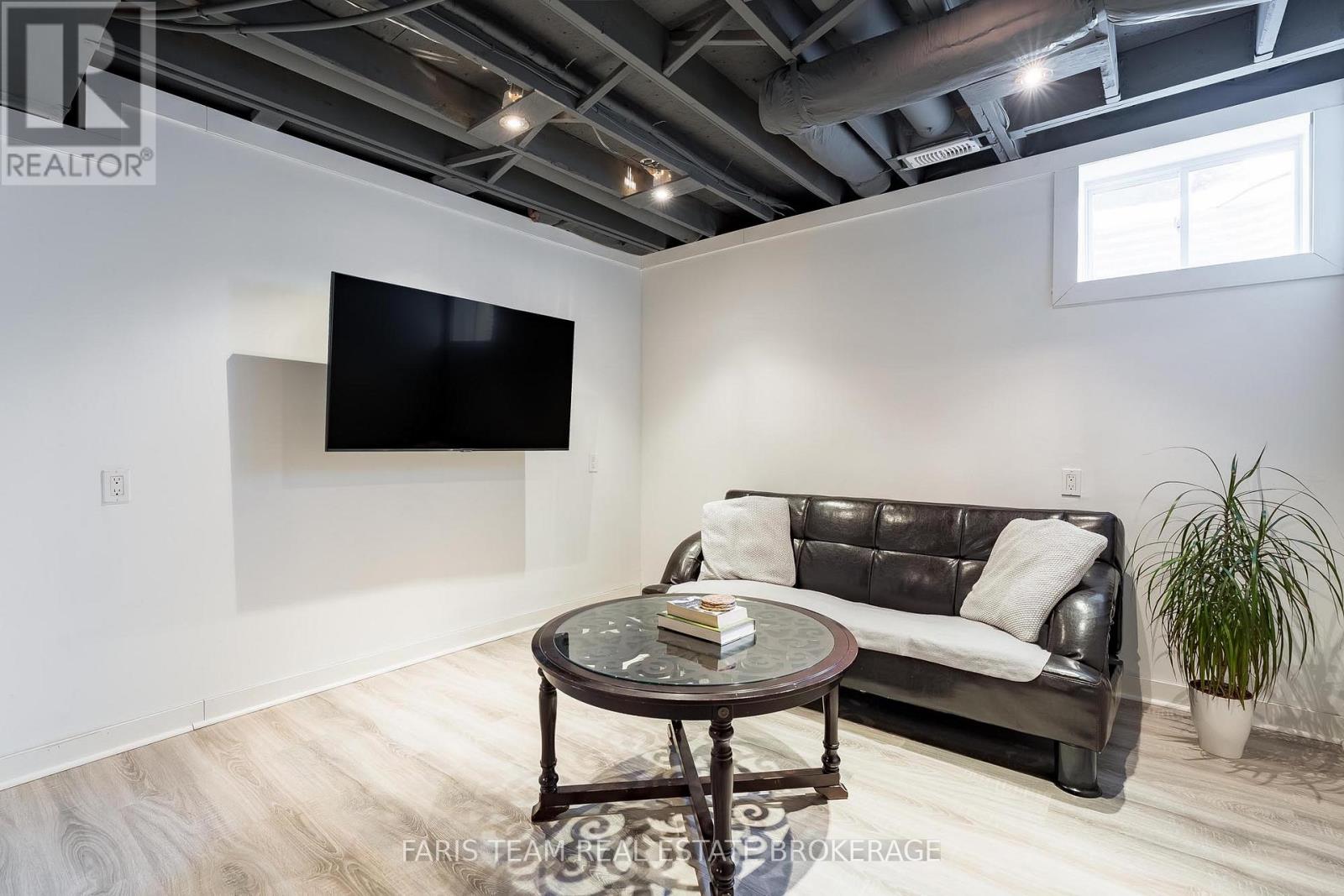 80 Blanchard Crescent, Essa, Ontario  L3W 0M9 - Photo 21 - N12892224