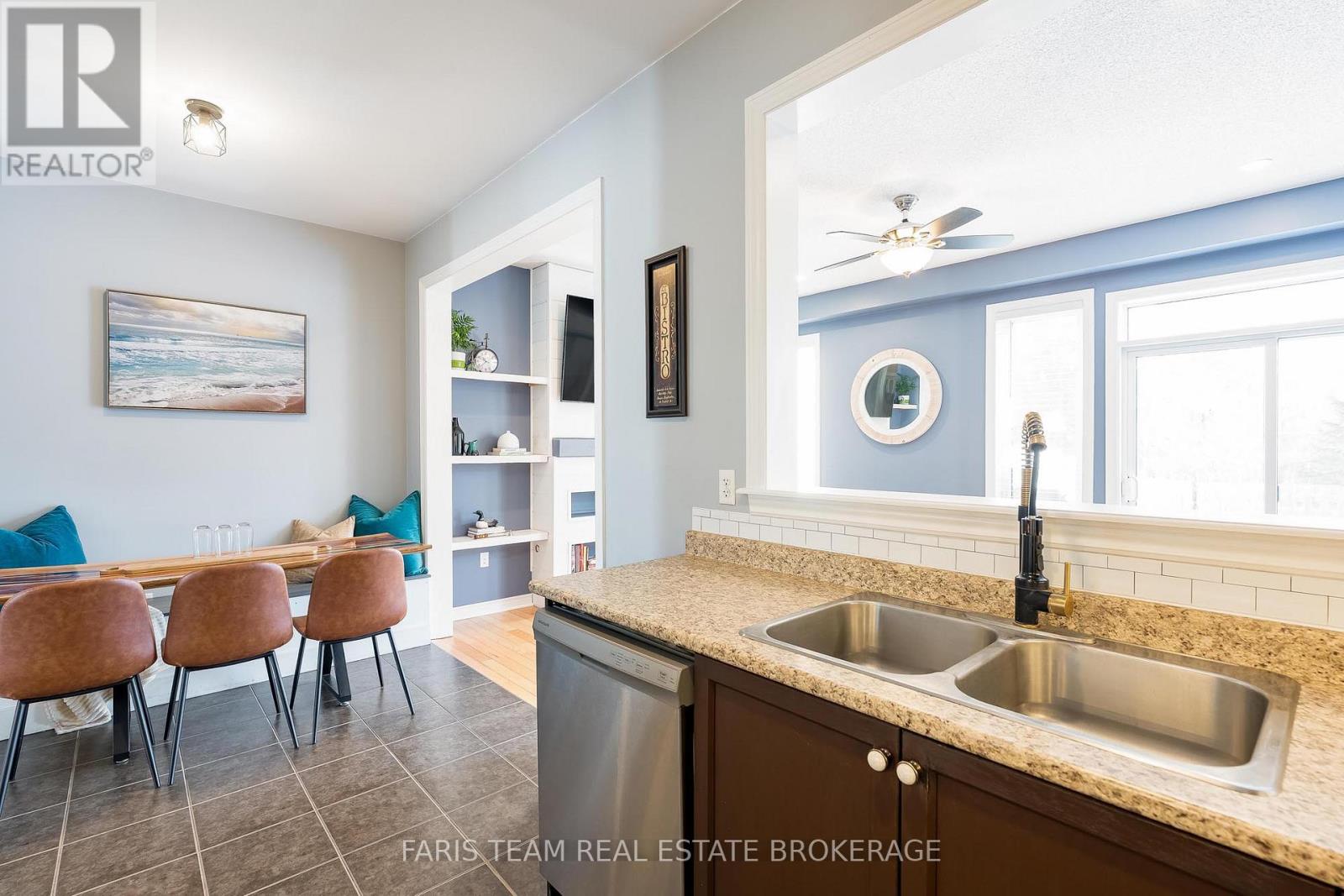 80 Blanchard Crescent, Essa, Ontario  L3W 0M9 - Photo 9 - N12892224