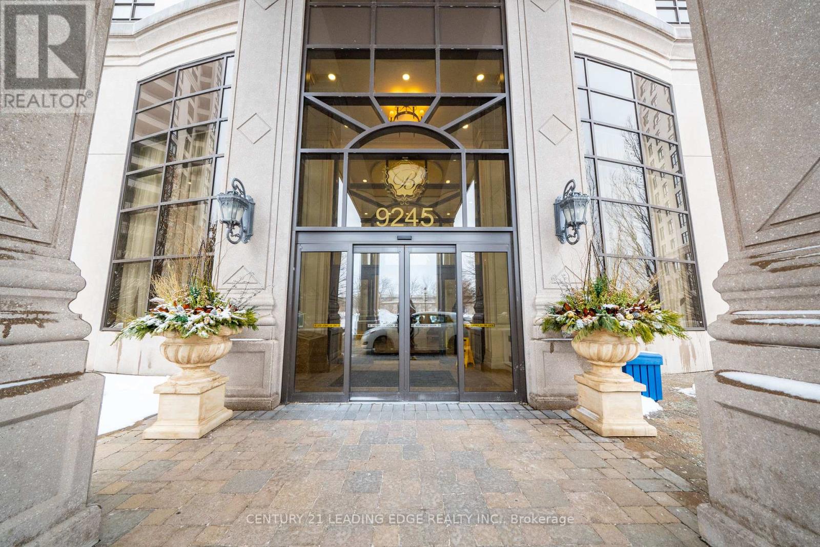 1504 - 9245 JANE STREET, Vaughan, Ontario