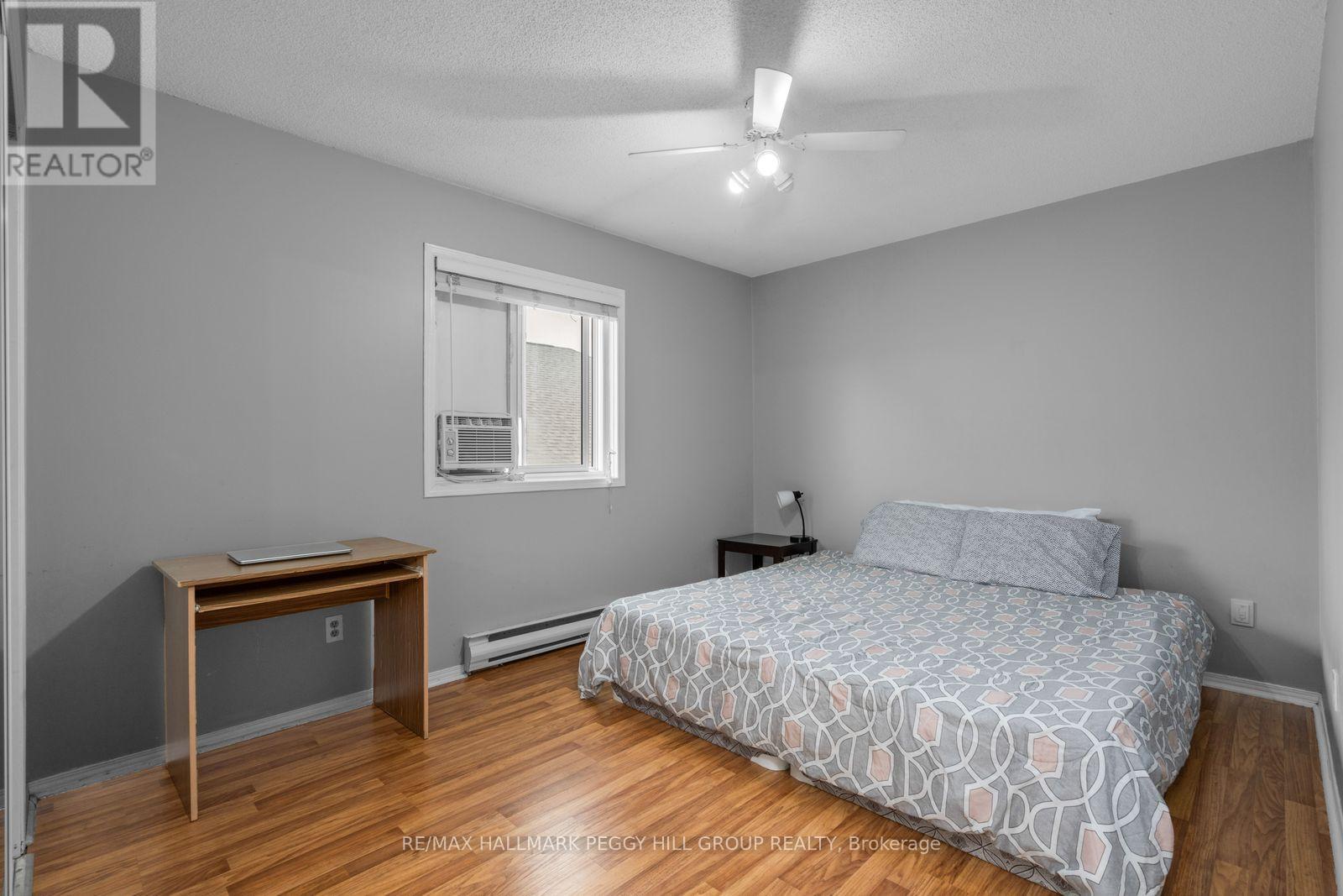 13 Yonge Street S, Springwater, Ontario  L0L 1P0 - Photo 12 - S12892188