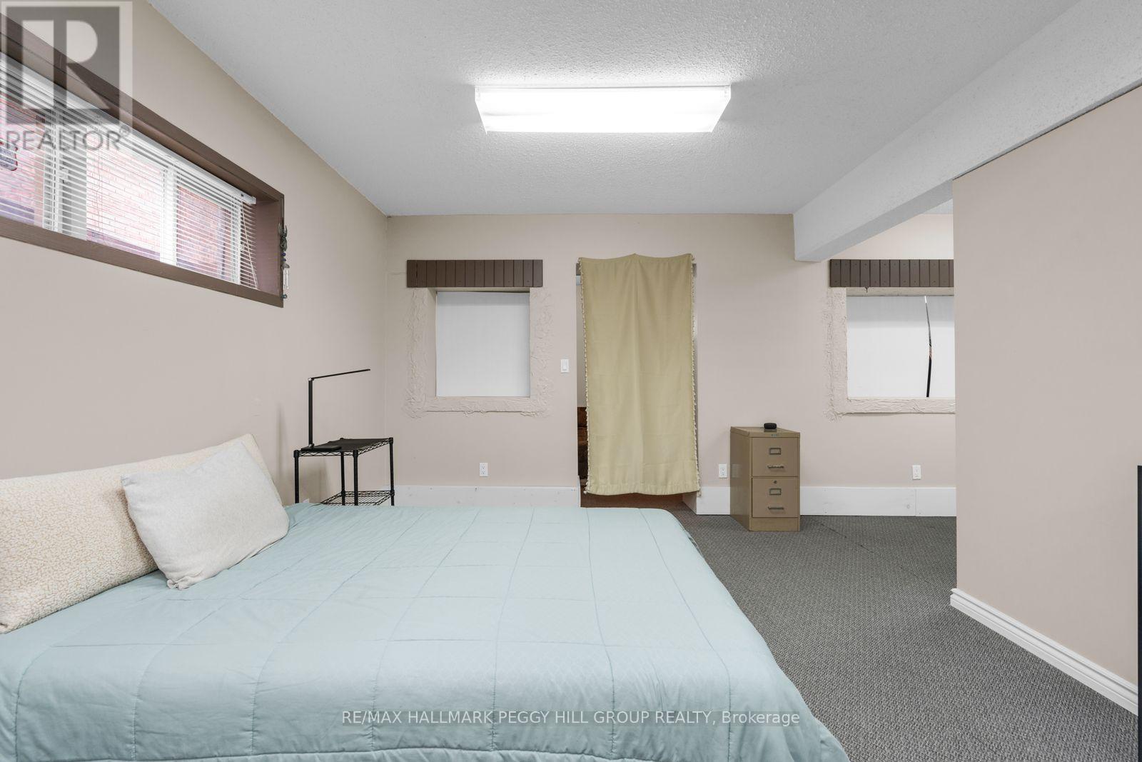 13 Yonge Street S, Springwater, Ontario  L0L 1P0 - Photo 18 - S12892188