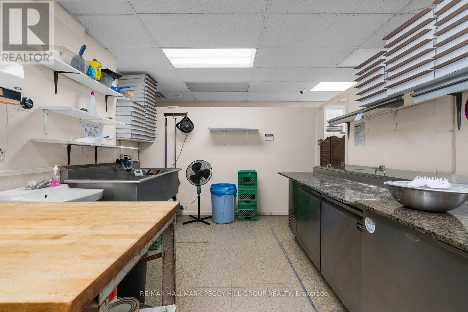 13 Yonge Street S, Springwater, Ontario  L0L 1P0 - Photo 5 - S12892188