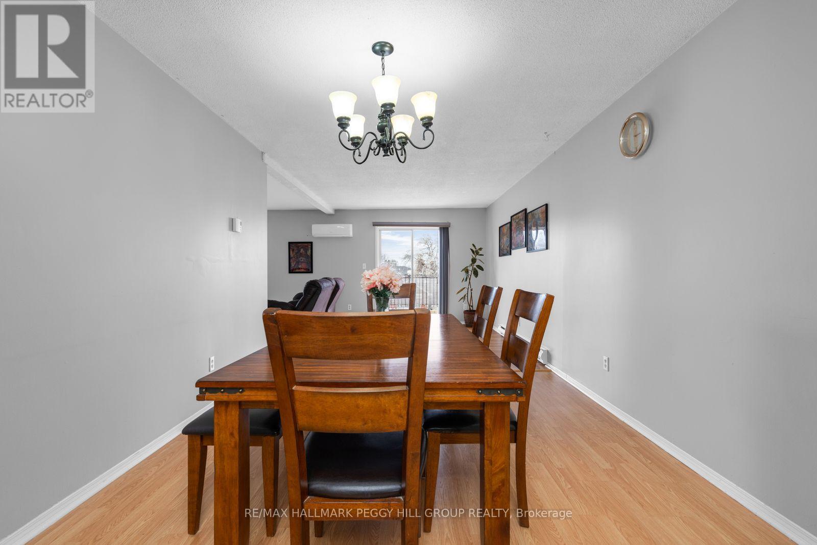 13 Yonge Street S, Springwater, Ontario  L0L 1P0 - Photo 9 - S12892188