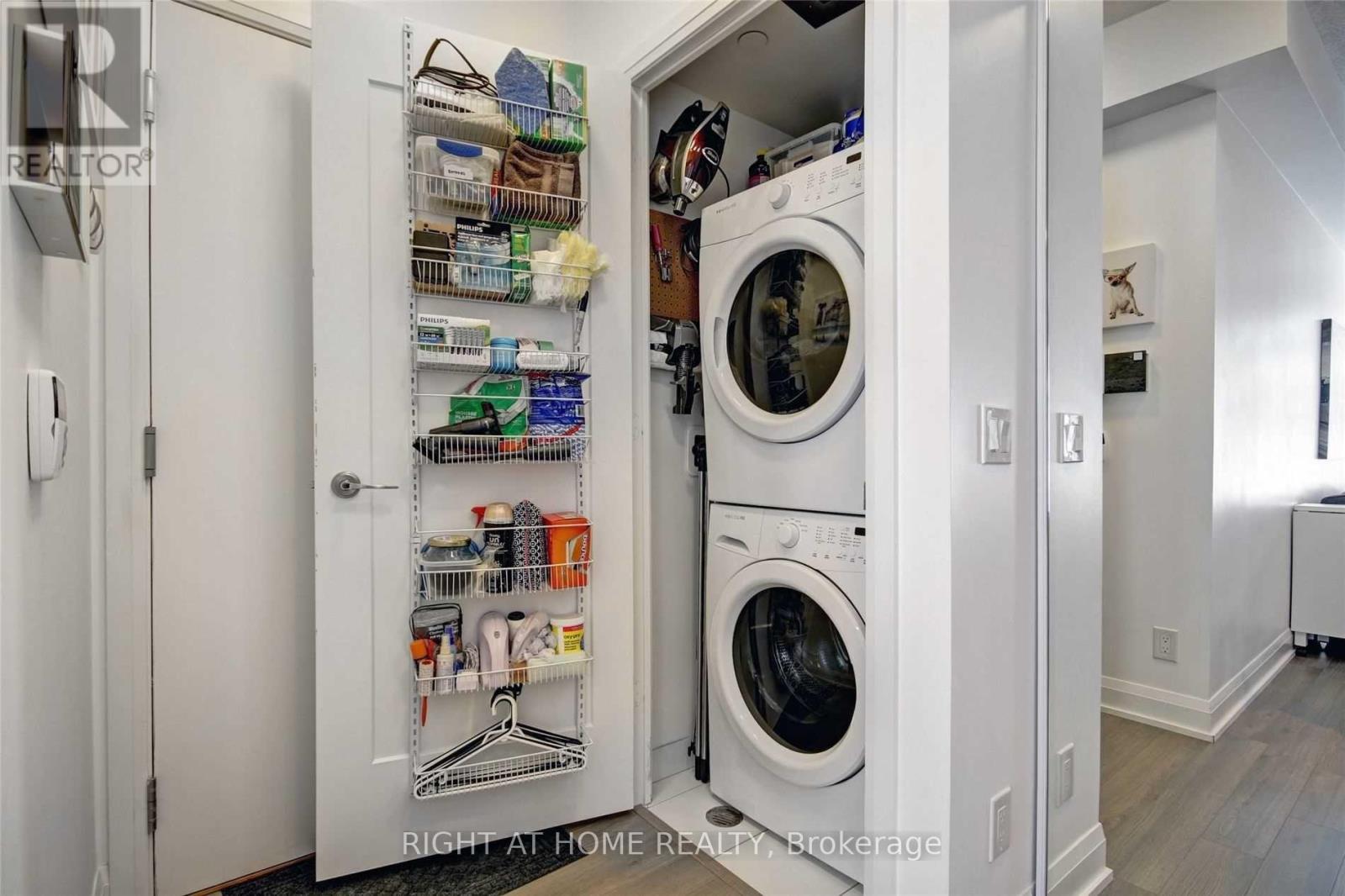 3204 - 56 Annie Craig Drive, Toronto, Ontario  M8V 0C5 - Photo 10 - W12892080