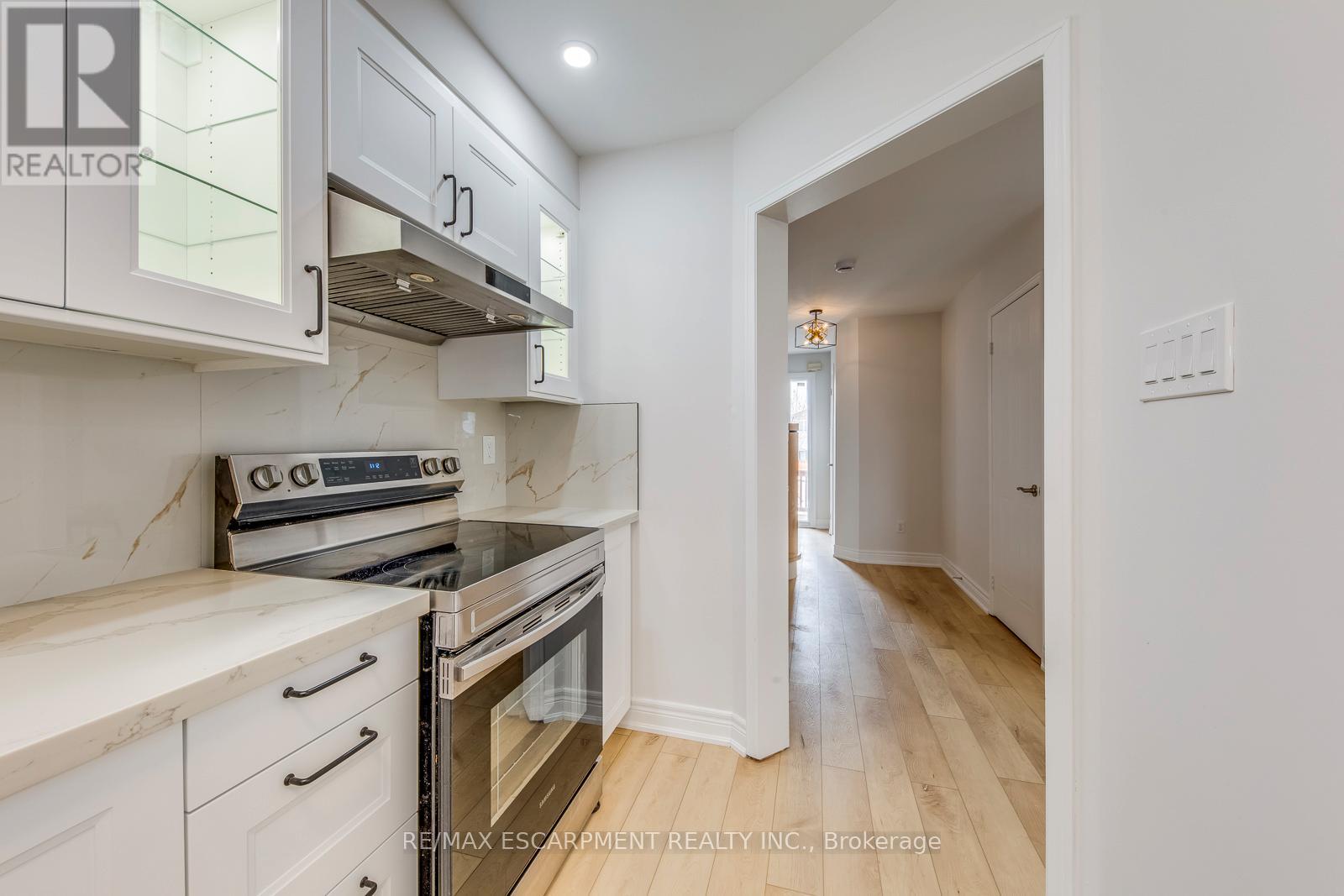 17 - 2350 Grand Ravine Drive, Oakville, Ontario  L6H 6E2 - Photo 18 - W12892090