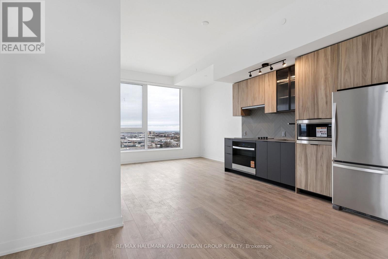 902 - 1037 The Queensway, Toronto (Islington-City Centre West), Ontario  M8Z 0H5 - Photo 3 - W12892132