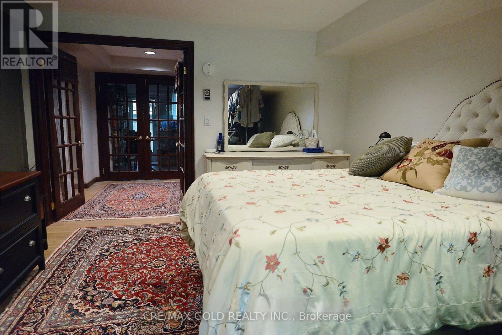 1391 Glenburnie Road, Mississauga, Ontario  L5G 3C7 - Photo 15 - W12892154