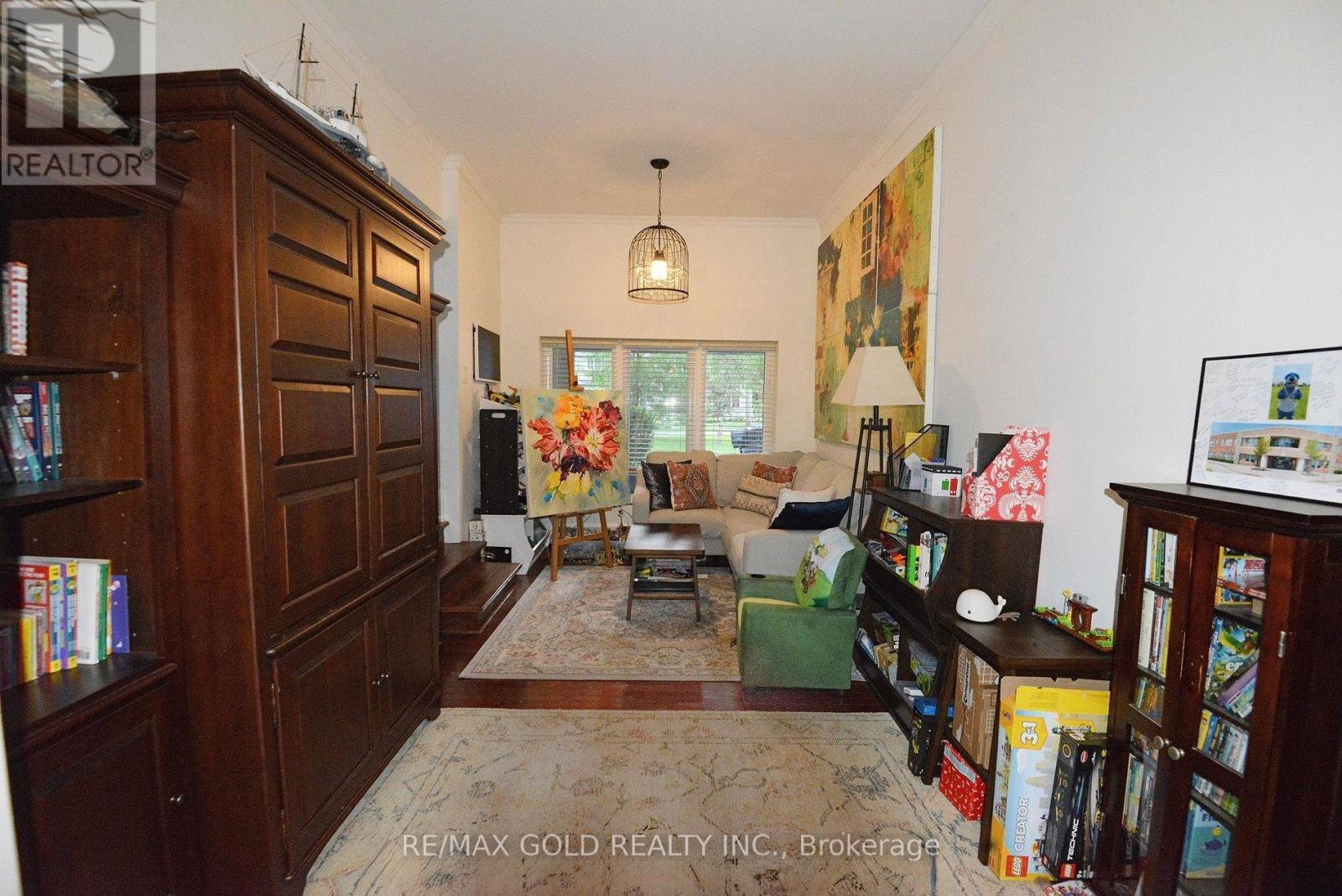 1391 Glenburnie Road, Mississauga, Ontario  L5G 3C7 - Photo 16 - W12892154