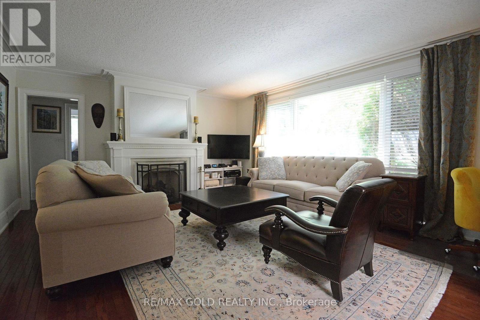 1391 Glenburnie Road, Mississauga, Ontario  L5G 3C7 - Photo 17 - W12892154