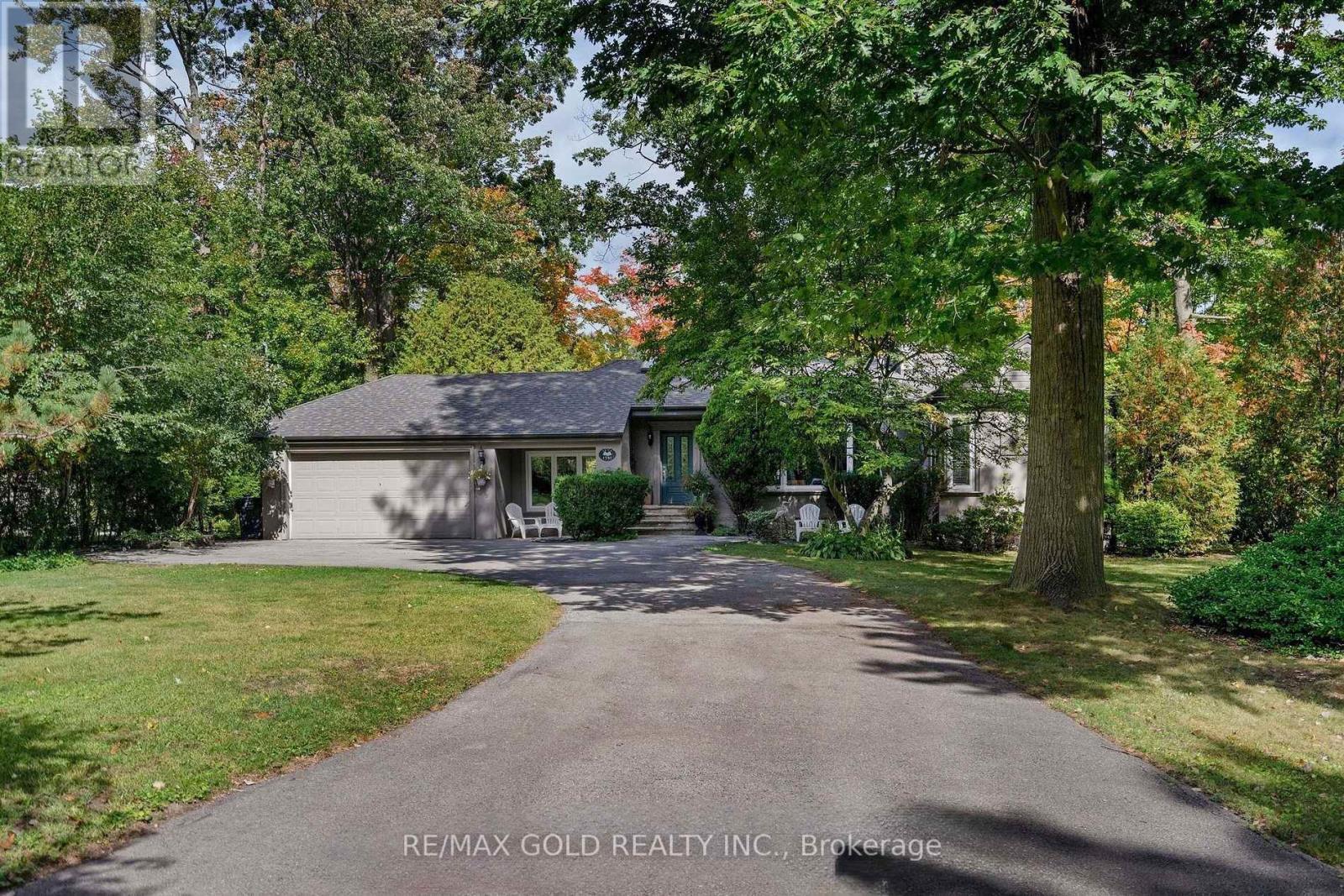 1391 Glenburnie Road, Mississauga, Ontario  L5G 3C7 - Photo 3 - W12892154