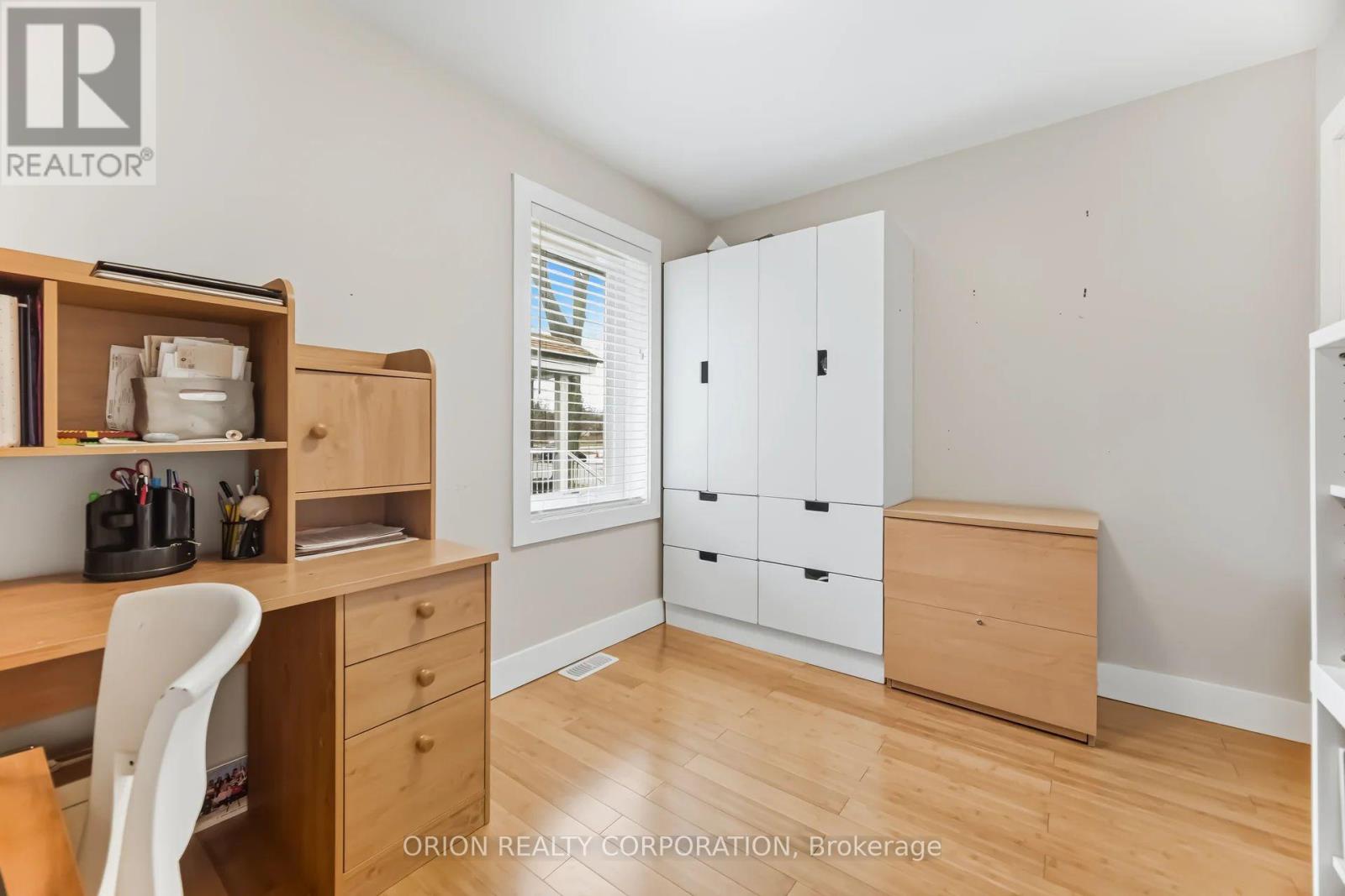 40 Briarwood Avenue, Mississauga, Ontario  L5G 3N6 - Photo 17 - W12892166