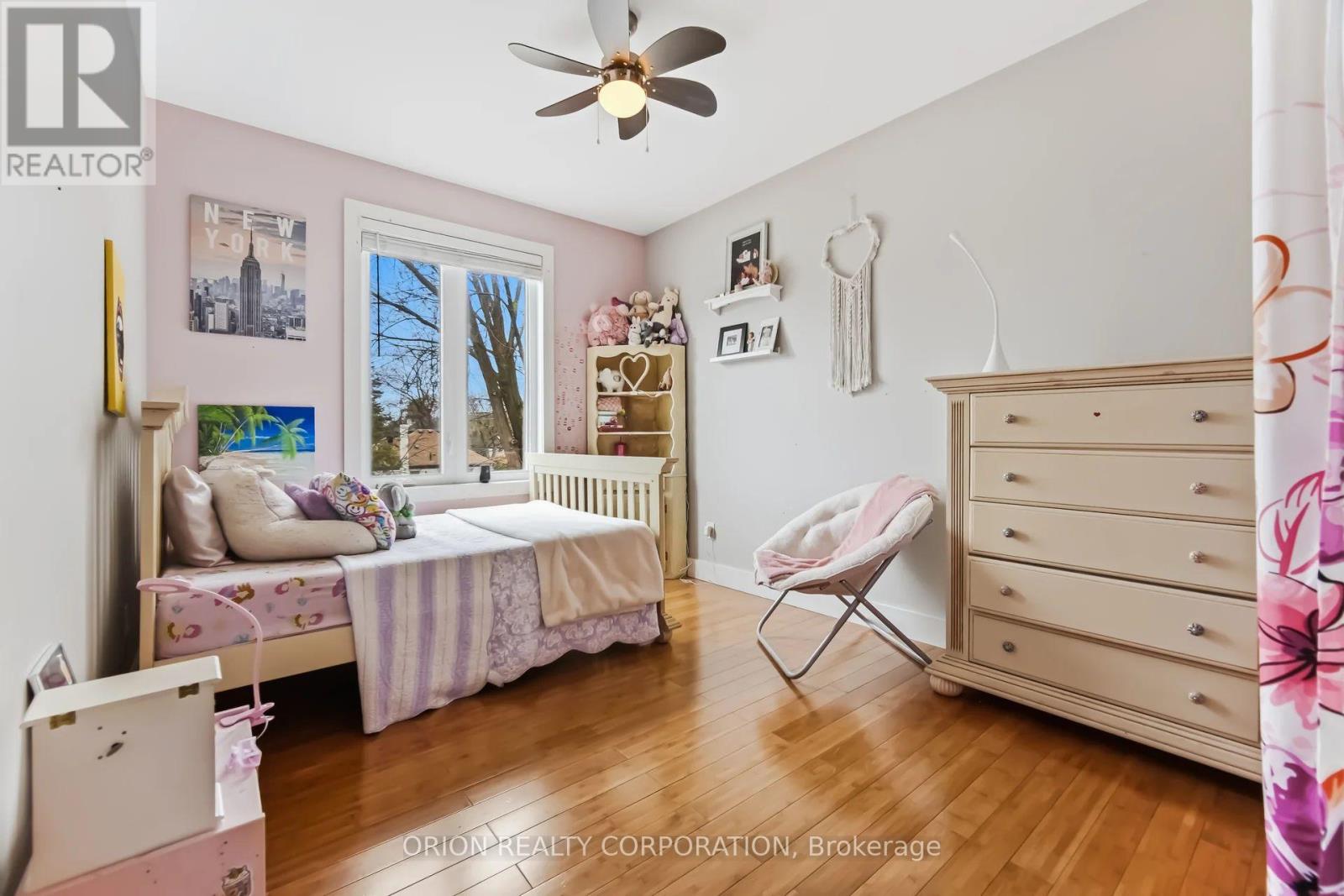 40 Briarwood Avenue, Mississauga, Ontario  L5G 3N6 - Photo 23 - W12892166