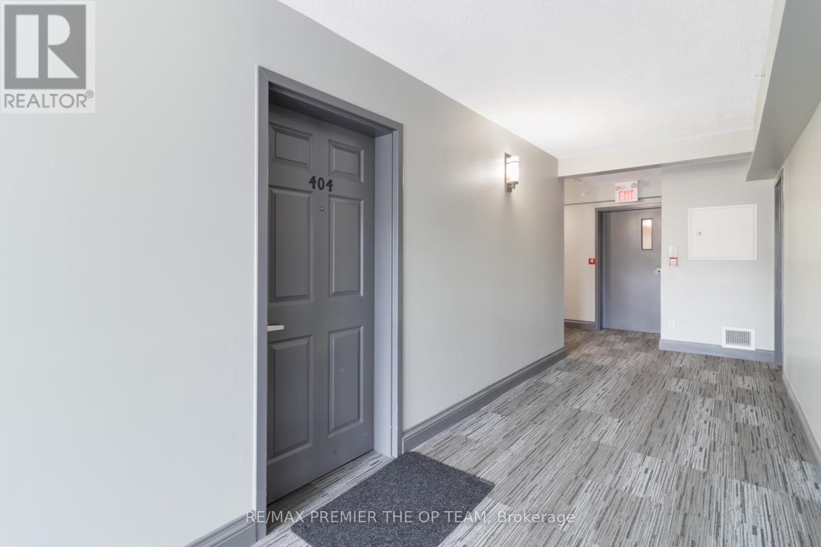 404 - 1440 Bishops Gate, Oakville, Ontario  L6M 4M9 - Photo 14 - W12892168
