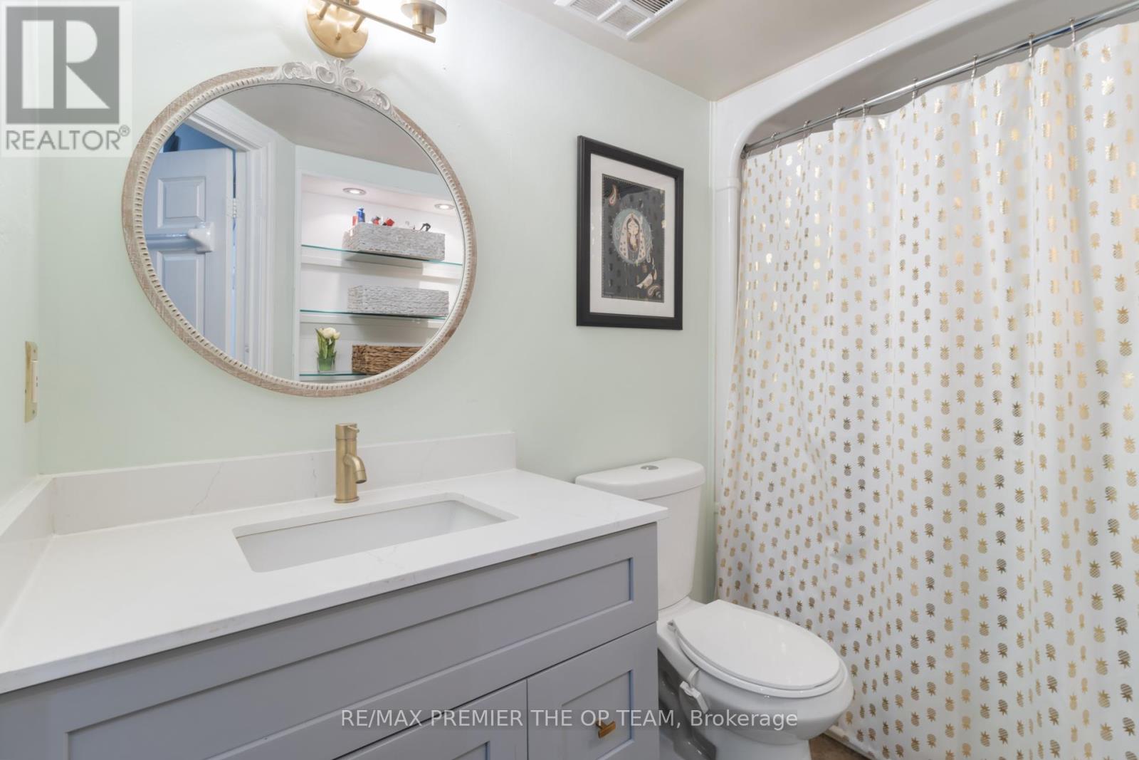 404 - 1440 Bishops Gate, Oakville, Ontario  L6M 4M9 - Photo 37 - W12892168