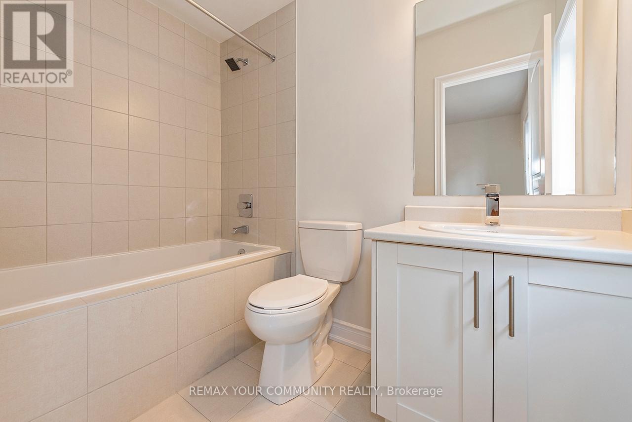 109 James Walker Avenue, Caledon (Caledon East), Ontario  L7C 4N1 - Photo 14 - W12892192