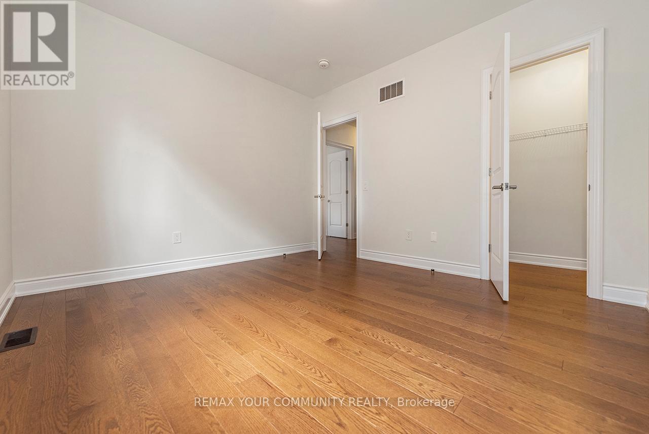 109 James Walker Avenue, Caledon (Caledon East), Ontario  L7C 4N1 - Photo 16 - W12892192