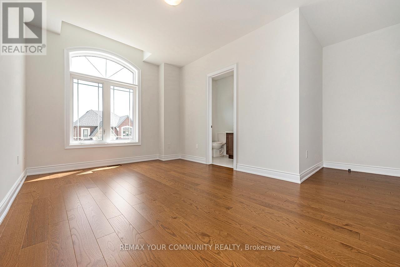 109 James Walker Avenue, Caledon (Caledon East), Ontario  L7C 4N1 - Photo 5 - W12892192