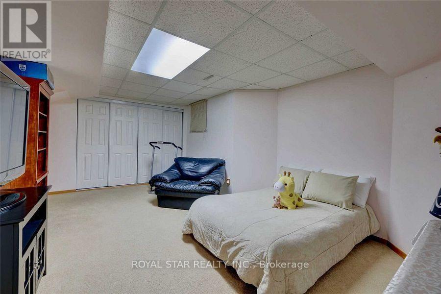 Basement - 5223 Tagish Court, Mississauga, Ontario  L5R 2N6 - Photo 3 - W12892238