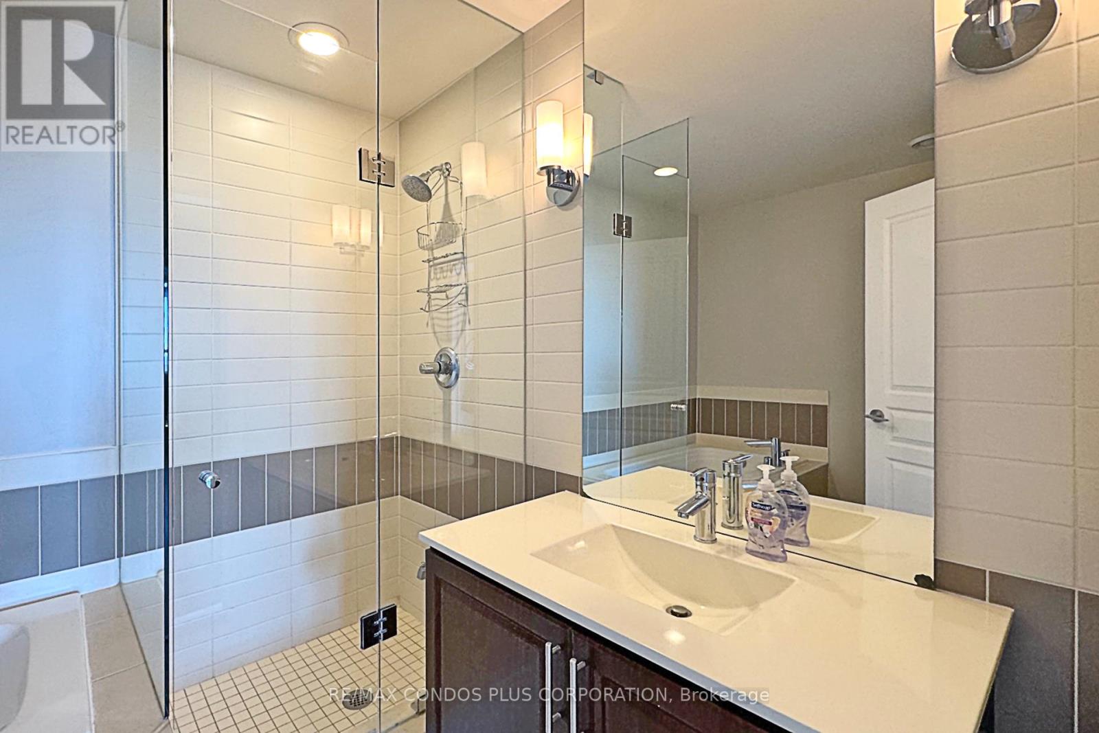 504 - 1 Hurontario Street, Mississauga, Ontario  L5G 0A3 - Photo 14 - W12892270