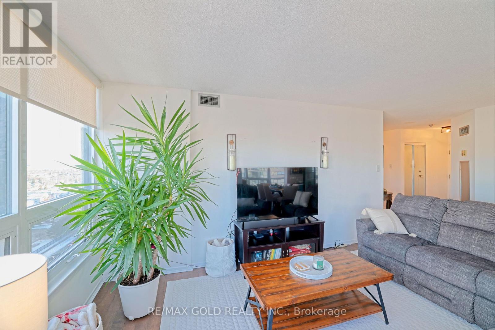 1602 - 8 Lisa Street, Brampton, Ontario  L6T 4S6 - Photo 17 - W12892276