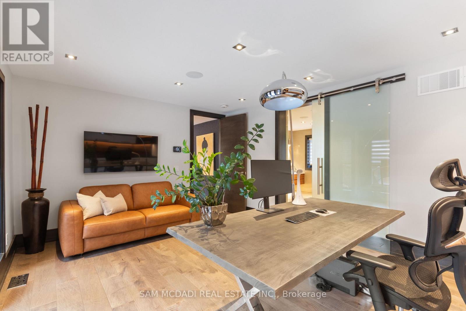 1031 Welwyn Drive, Mississauga, Ontario  L5J 3J2 - Photo 18 - W12892286