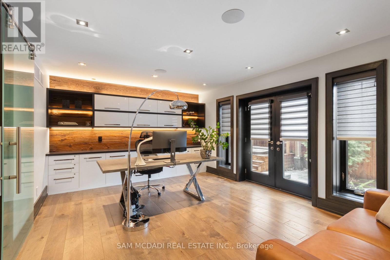 1031 Welwyn Drive, Mississauga, Ontario  L5J 3J2 - Photo 19 - W12892286