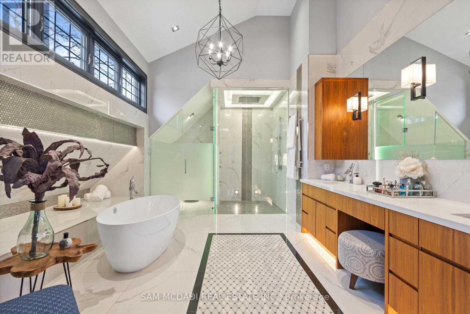 1031 Welwyn Drive, Mississauga, Ontario  L5J 3J2 - Photo 27 - W12892286