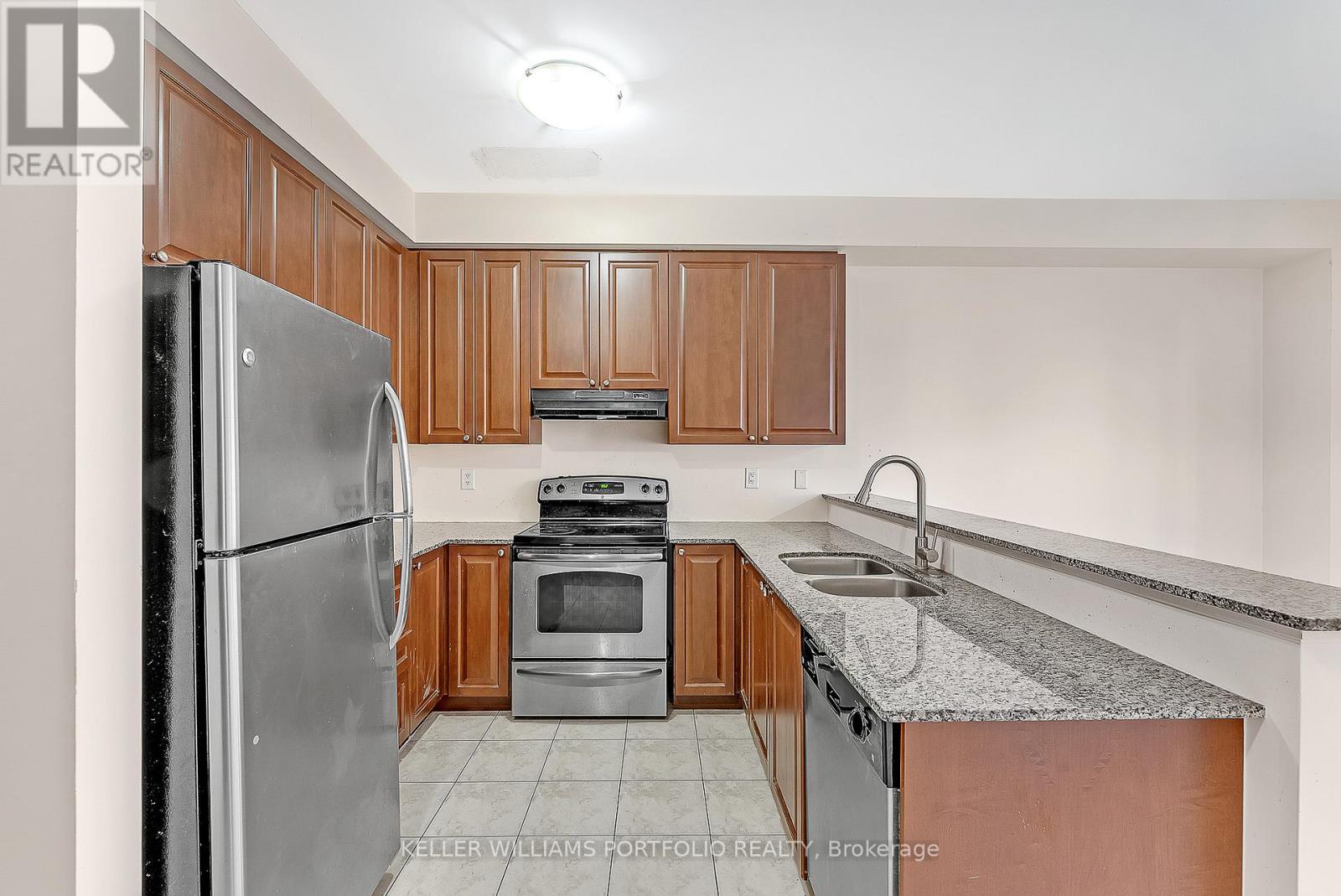 7 Cailiff Street, Brampton (Bram West), Ontario  L6Y 0P9 - Photo 12 - W12892300