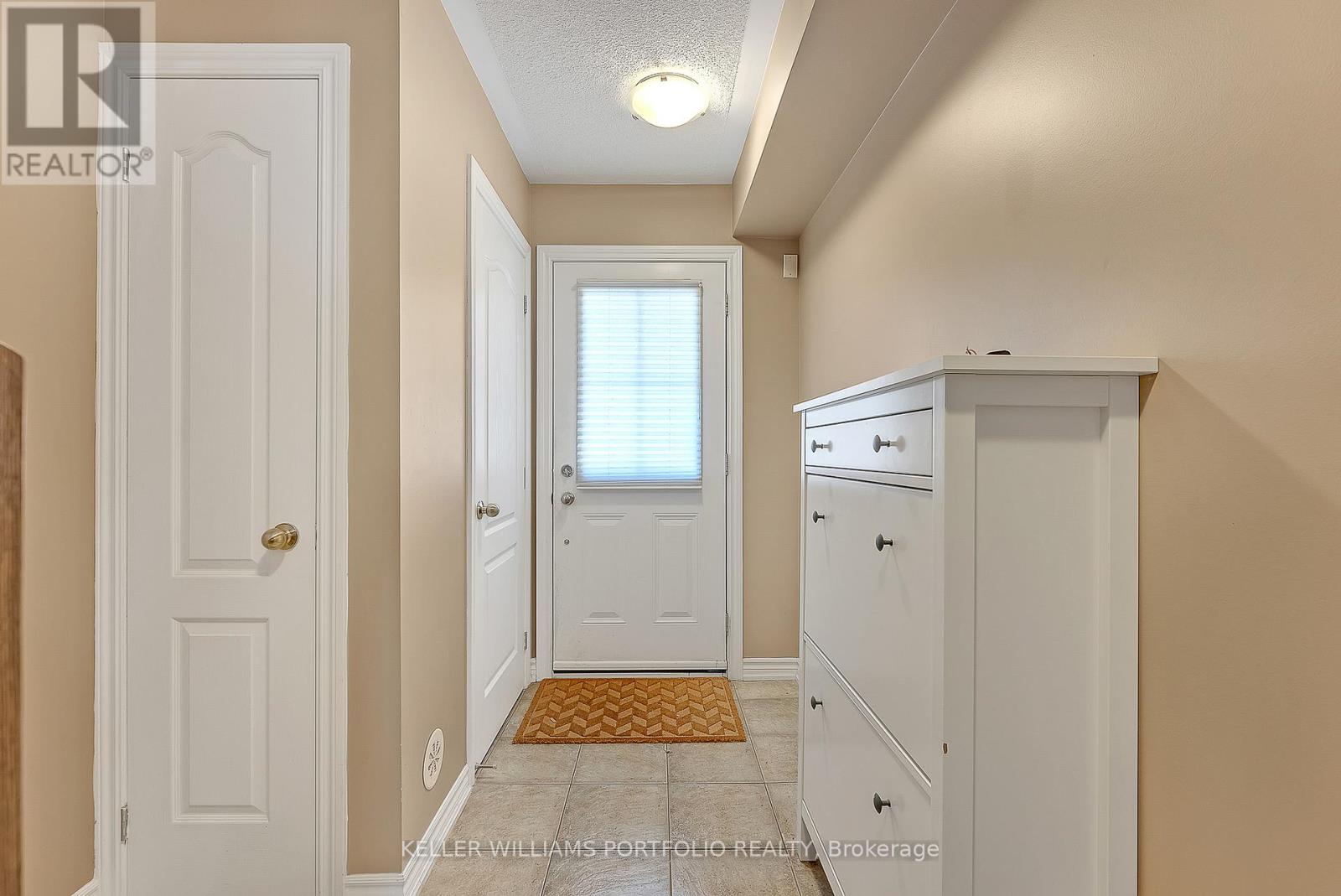 7 Cailiff Street, Brampton (Bram West), Ontario  L6Y 0P9 - Photo 5 - W12892300