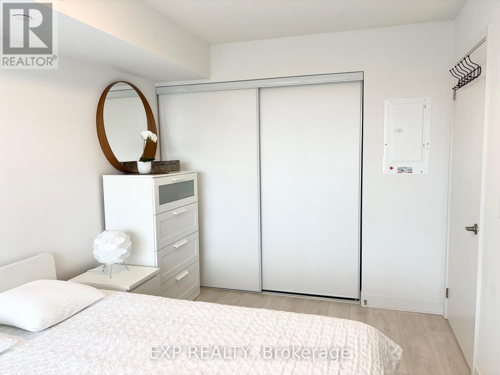 A502 - 1117 Cooke Boulevard, Burlington, Ontario  L7T 0C3 - Photo 12 - W12892312