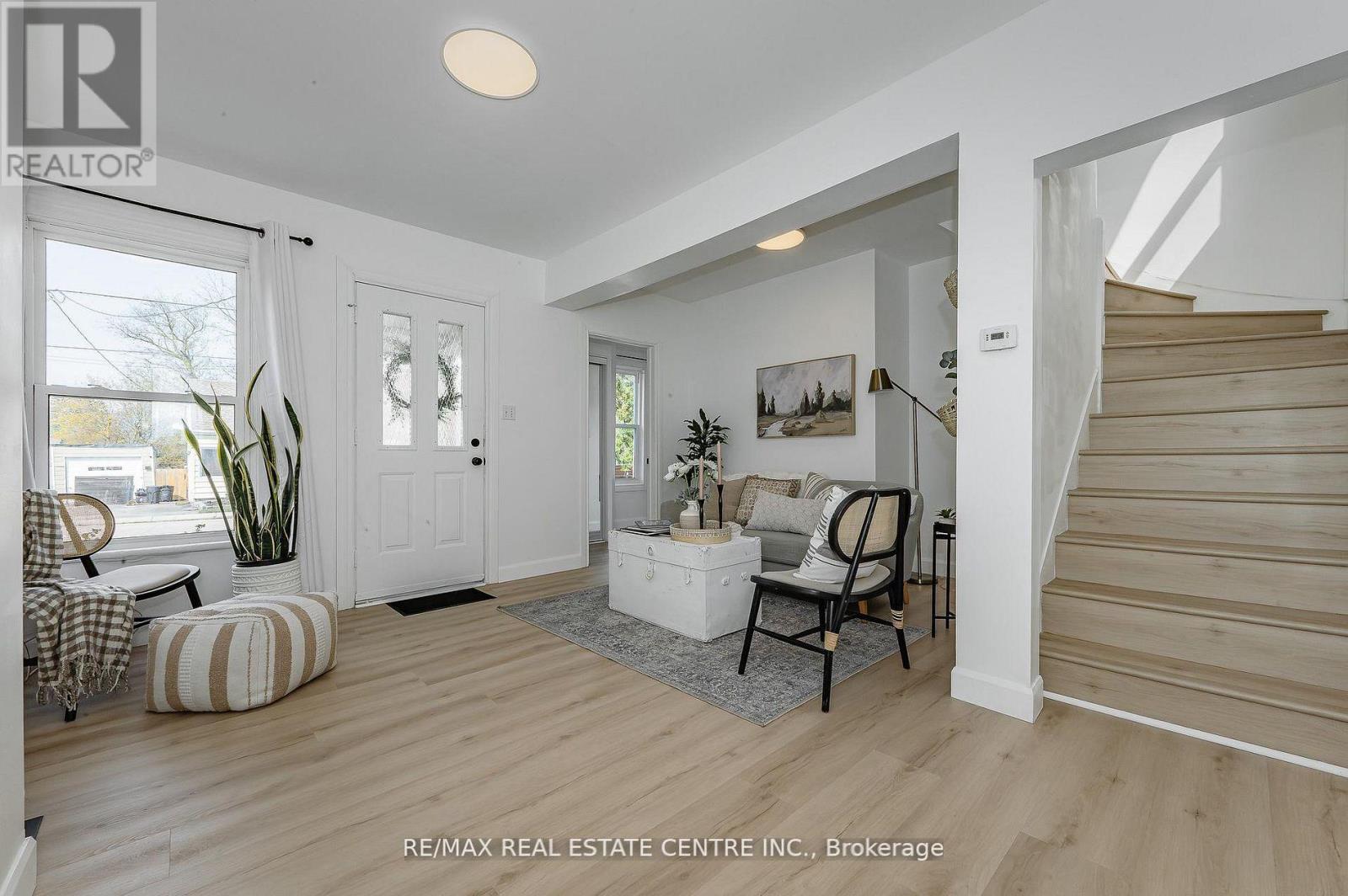 17 Dover Street, Woodstock, Ontario  N4S 3L7 - Photo 5 - X12892088