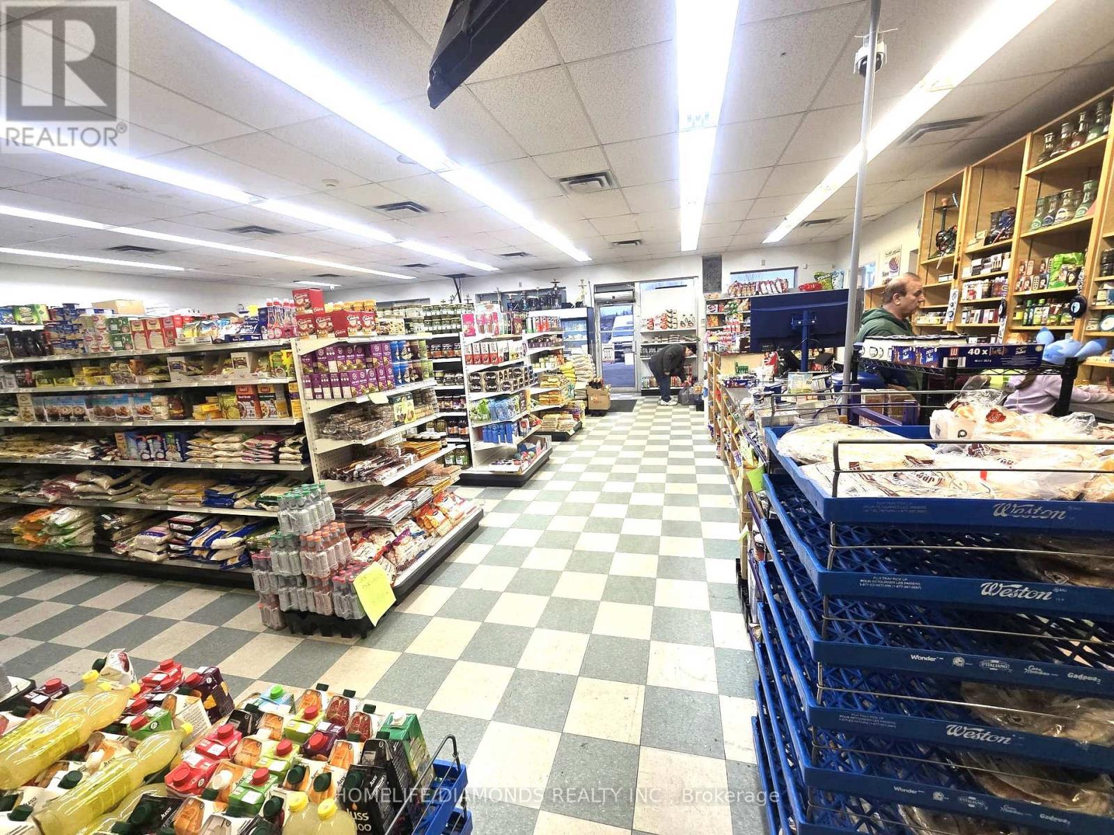 1120 Upper Sherman Avenue, Hamilton, Ontario  L8W 3W1 - Photo 4 - X12892146