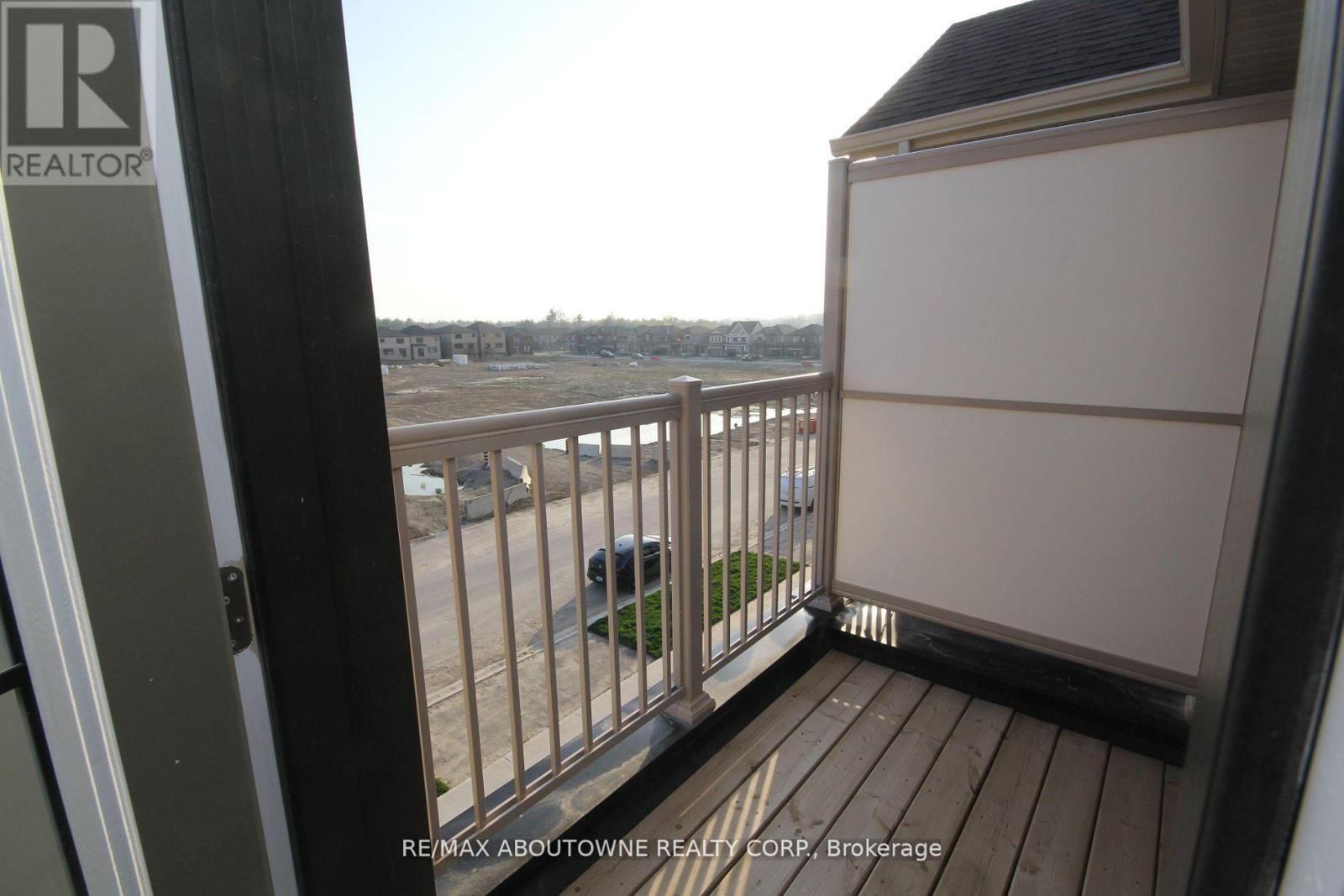 243 Gillepsie Drive, Brant, Ontario  L3T 5L5 - Photo 12 - X12892156