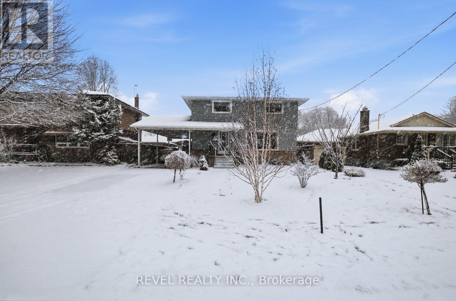 22 Paris Road, Brantford, Ontario  N3R 1H7 - Photo 2 - X12892248