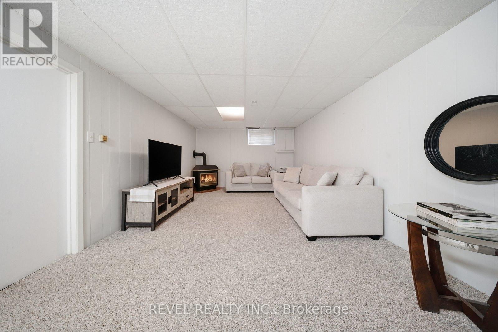 22 Paris Road, Brantford, Ontario  N3R 1H7 - Photo 27 - X12892248