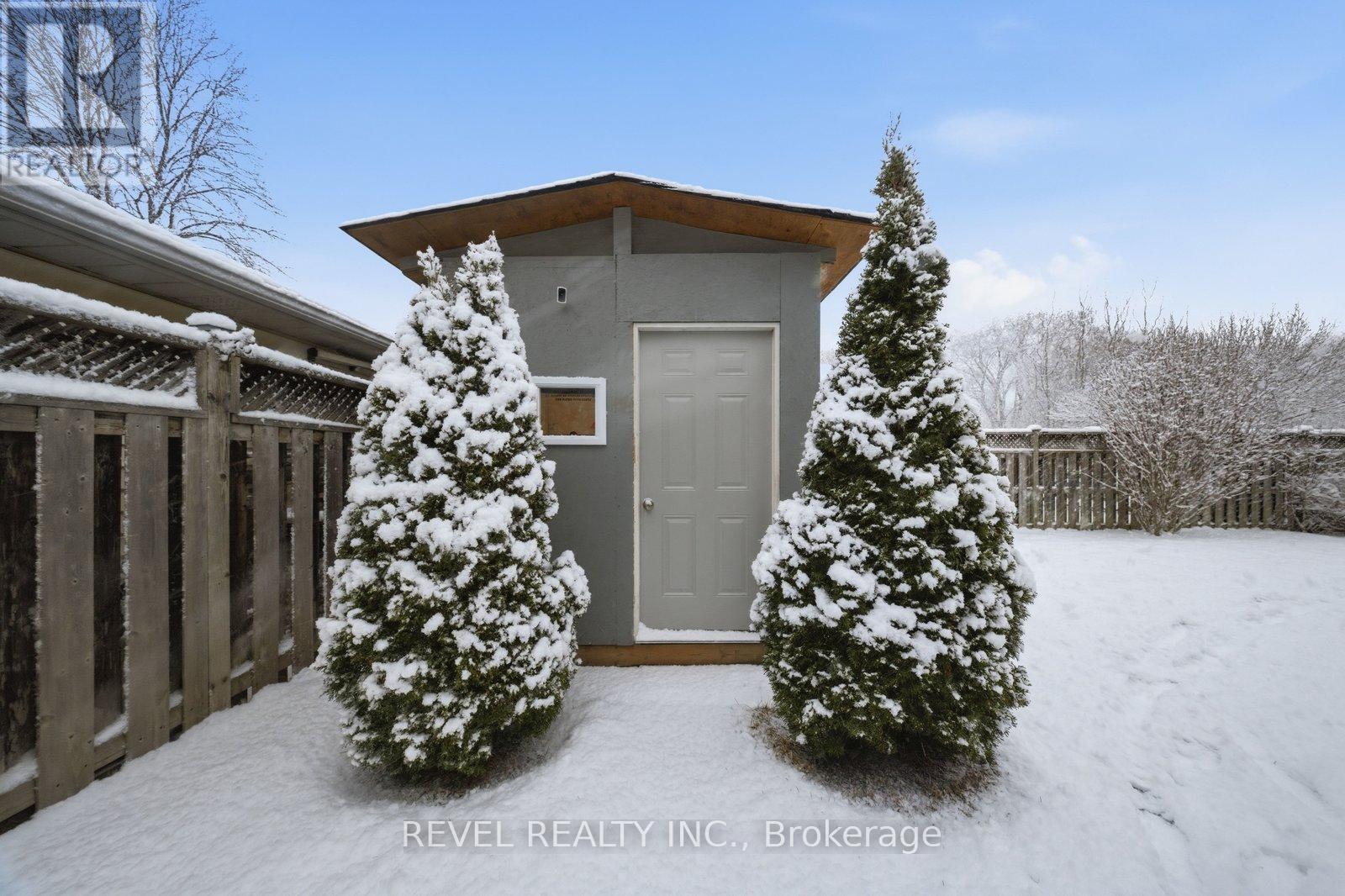 22 Paris Road, Brantford, Ontario  N3R 1H7 - Photo 34 - X12892248