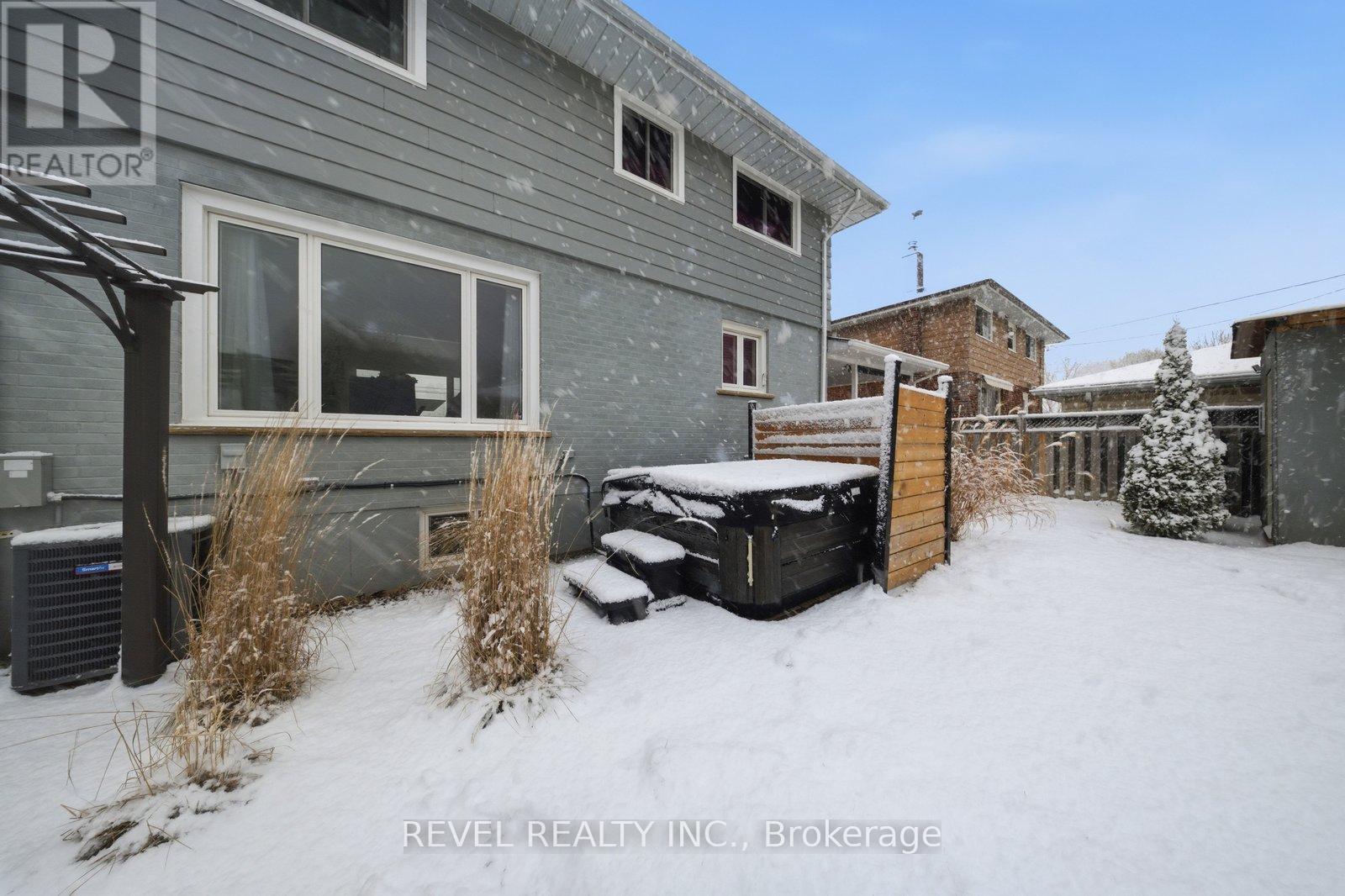 22 Paris Road, Brantford, Ontario  N3R 1H7 - Photo 35 - X12892248