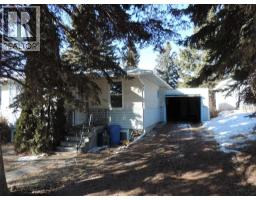 4938 51 Avenue, Bentley, Alberta
