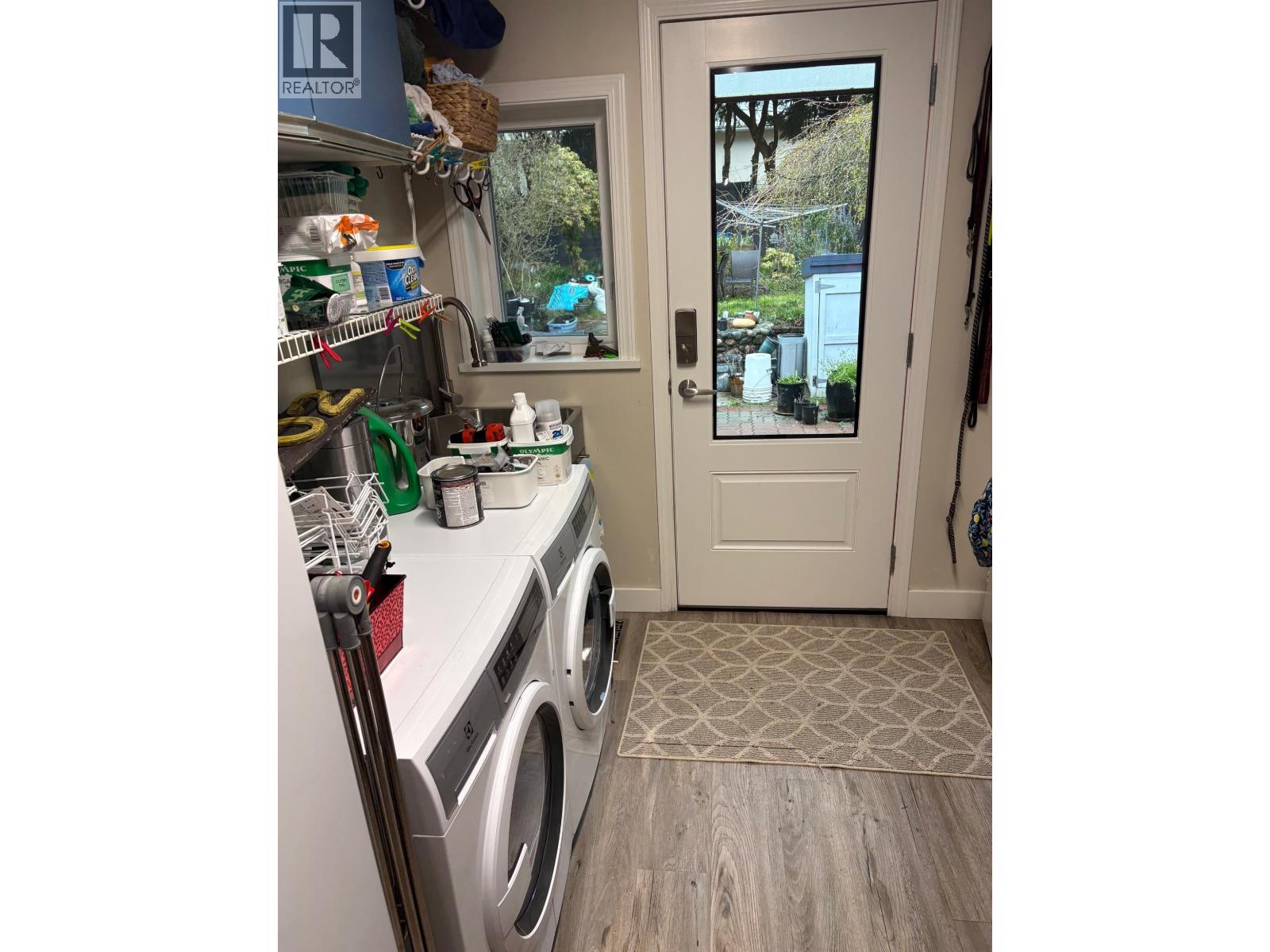 5702 Medusa Street, Sechelt, British Columbia  V0N 3A0 - Photo 20 - R3099668