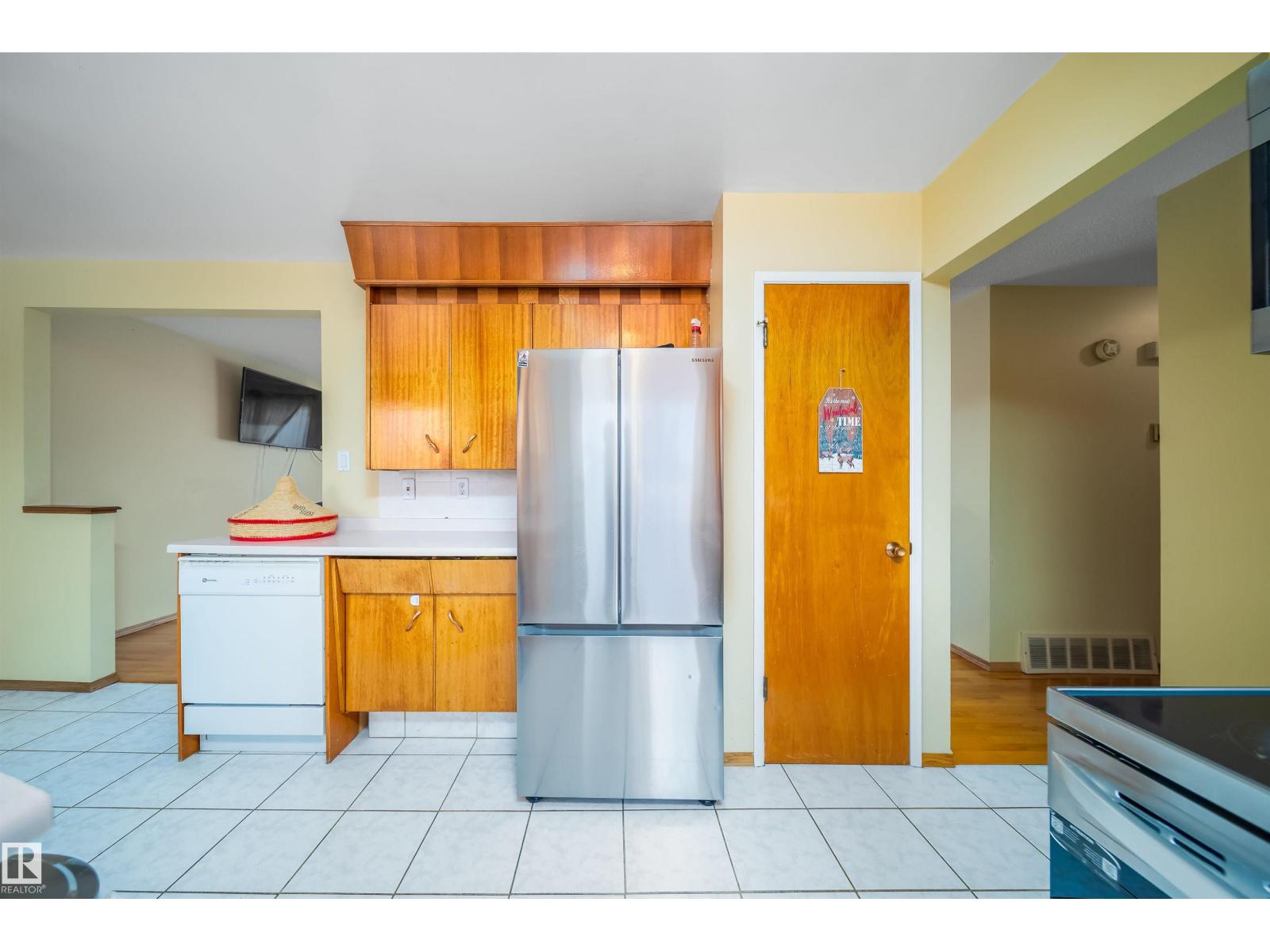 7911 145 Av Nw Av Nw Nw, Edmonton, Alberta  T5C 2S8 - Photo 28 - E4477521