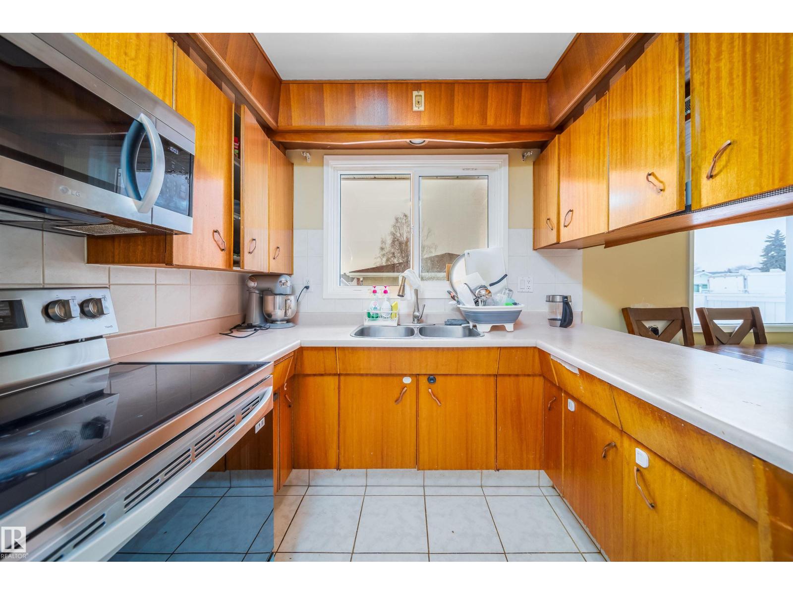 7911 145 Av Nw Av Nw Nw, Edmonton, Alberta  T5C 2S8 - Photo 27 - E4477521