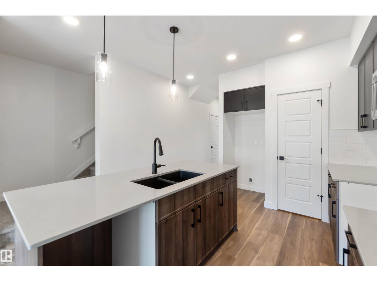 1015 Aster Bv Nw, Edmonton, Alberta  T6T 2W8 - Photo 10 - E4469490