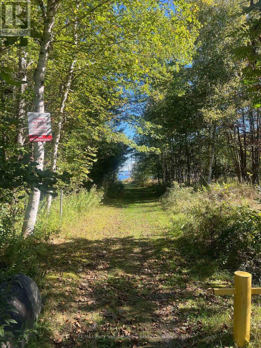 42 Ridgeway Drive, Carling, Ontario  P0G 1G0 - Photo 7 - X12892232