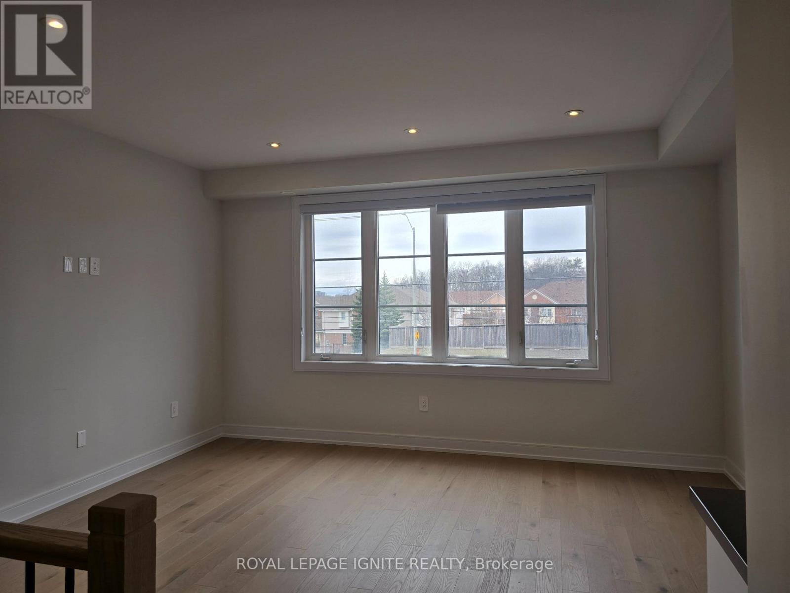 5939 Saigon Street, Mississauga, Ontario  L5V 0E9 - Photo 17 - W12882532