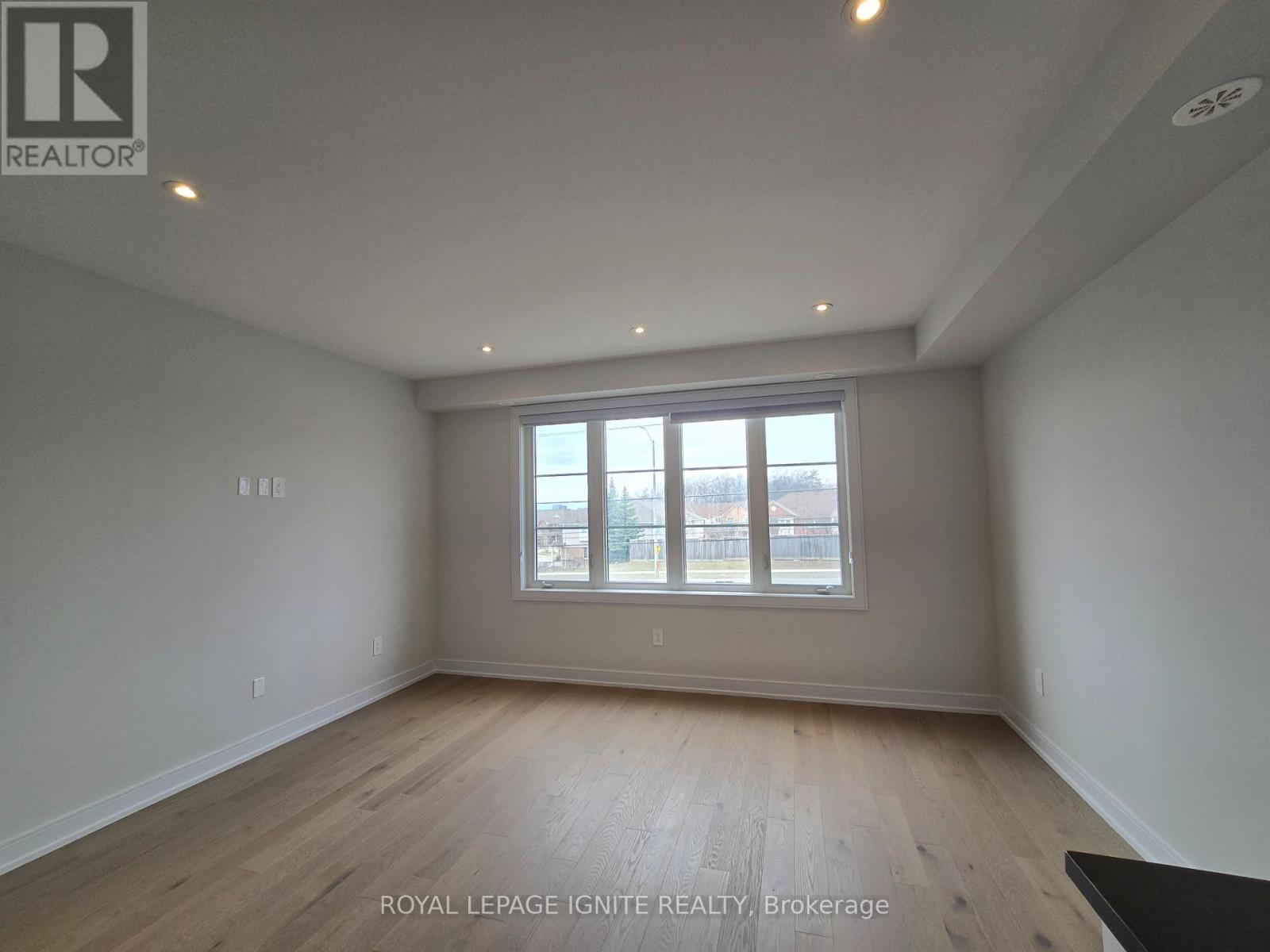 5939 Saigon Street, Mississauga, Ontario  L5V 0E9 - Photo 19 - W12882532